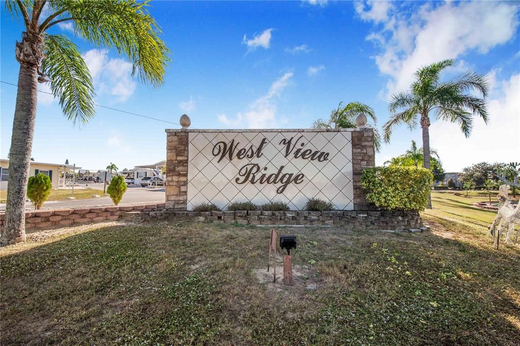 For Sale: $120,000 (2 beds, 2 baths, 546 Square Feet)