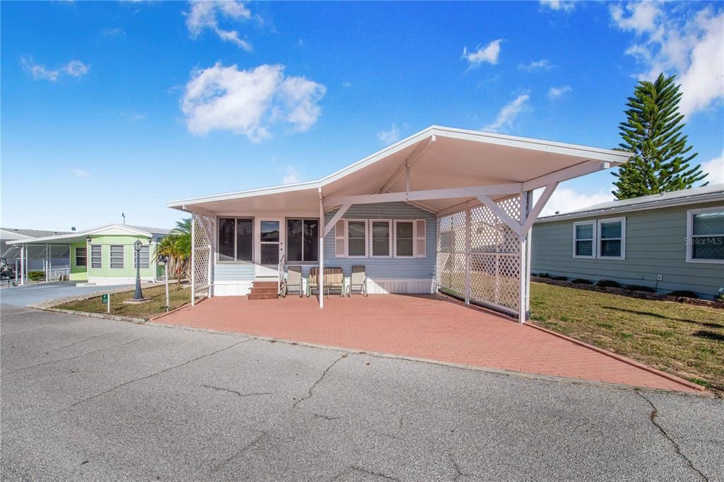 For Sale: $120,000 (2 beds, 2 baths, 546 Square Feet)