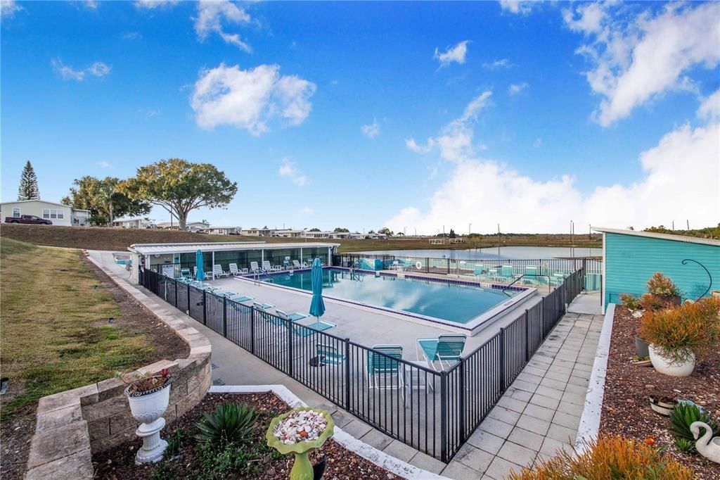 For Sale: $120,000 (2 beds, 2 baths, 546 Square Feet)