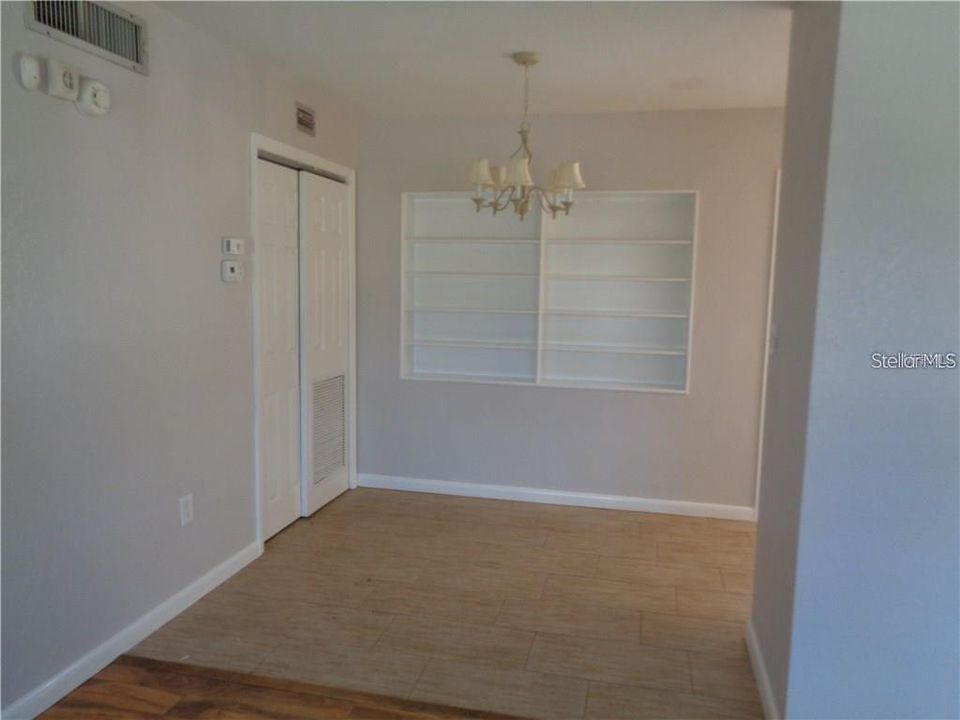 For Rent: $1,500 (3 beds, 2 baths, 1398 Square Feet)