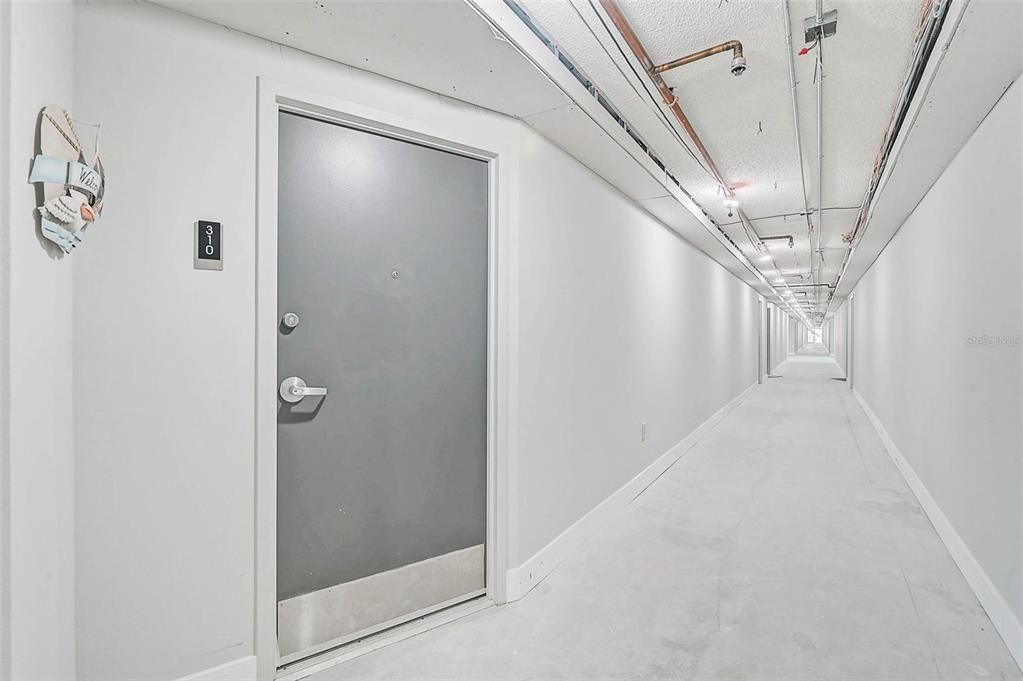 For Sale: $929,000 (2 beds, 2 baths, 1215 Square Feet)