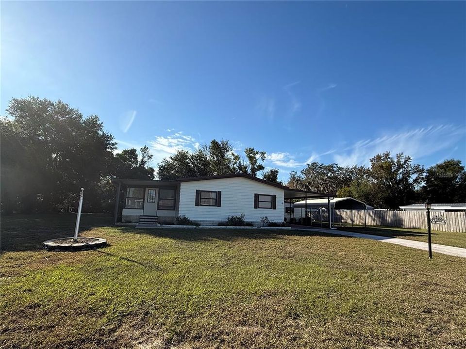 На продажу: $164,500 (3 спален, 2 ванн, 1352 Квадратных фут)