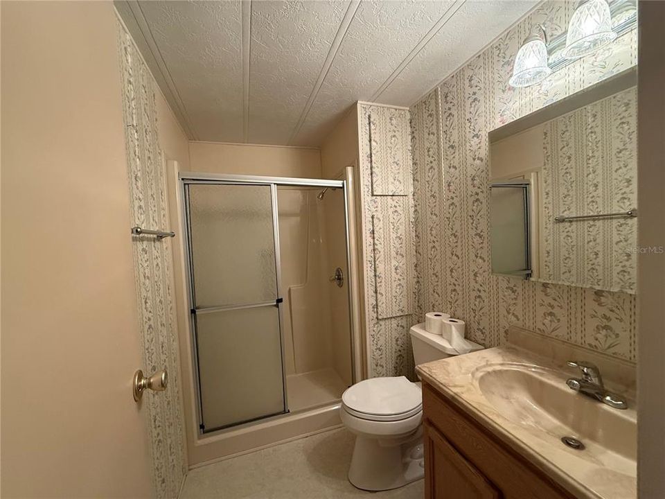 На продажу: $164,500 (3 спален, 2 ванн, 1352 Квадратных фут)