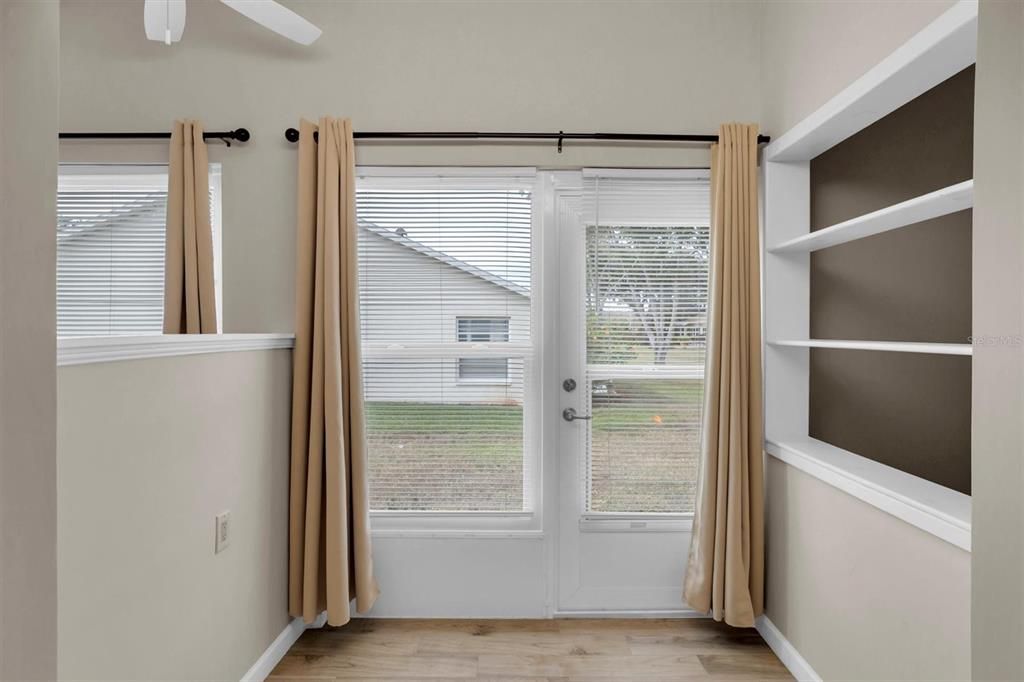 For Sale: $235,000 (2 beds, 2 baths, 1190 Square Feet)