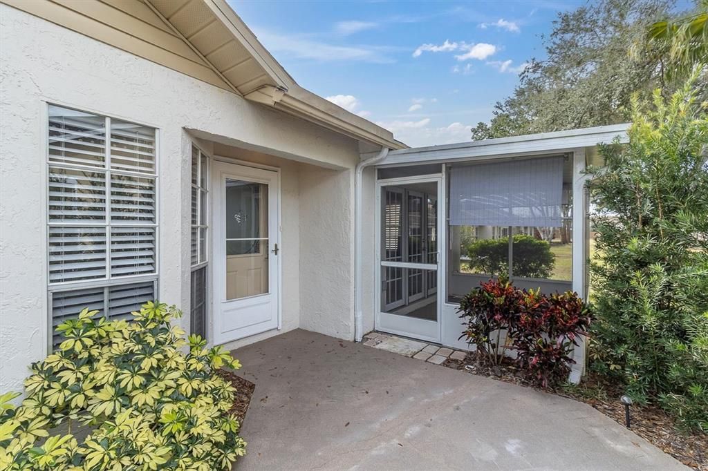 For Sale: $235,000 (2 beds, 2 baths, 1190 Square Feet)