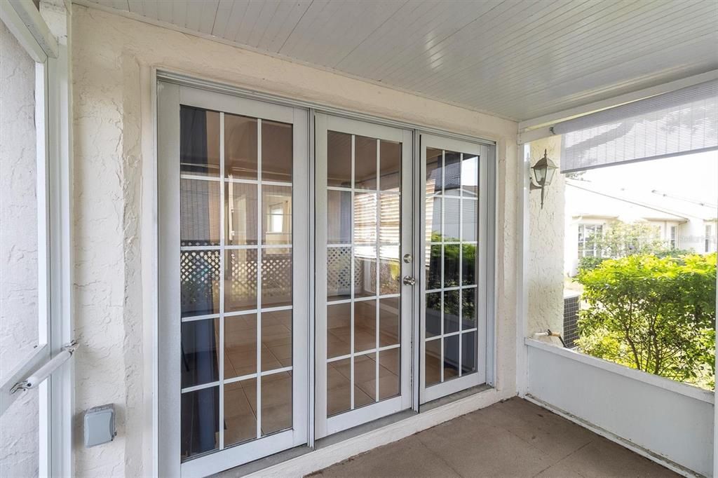 For Sale: $235,000 (2 beds, 2 baths, 1190 Square Feet)