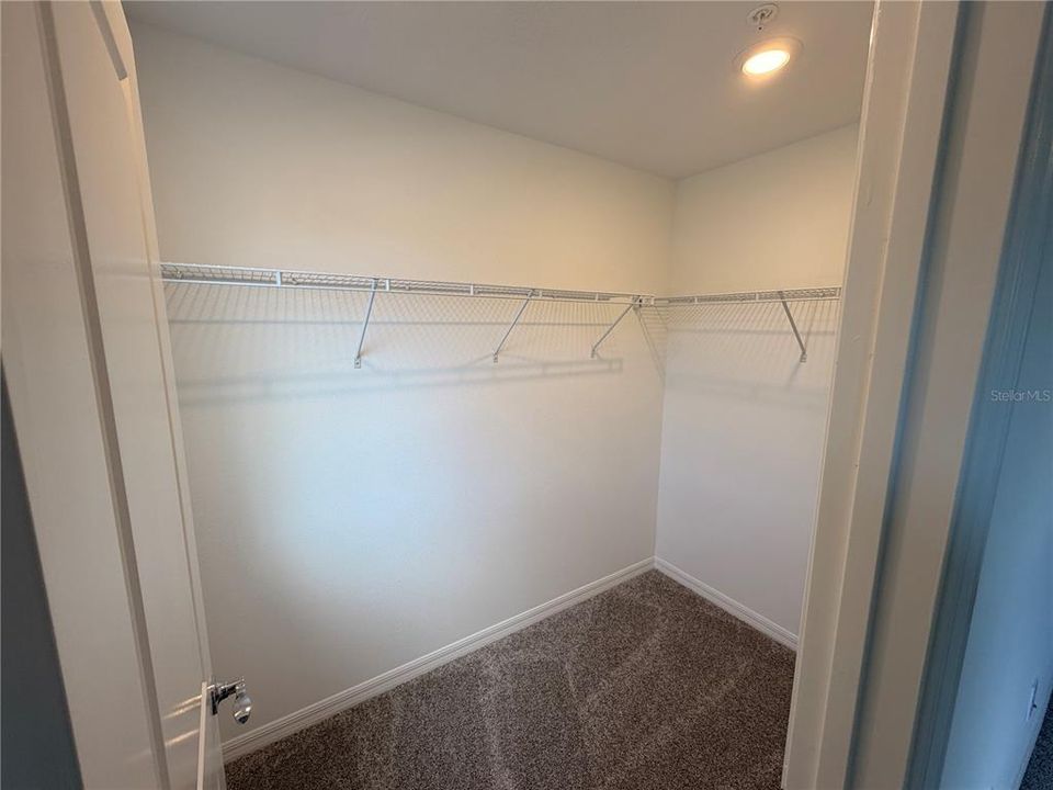 For Rent: $2,800 (3 beds, 2 baths, 1683 Square Feet)