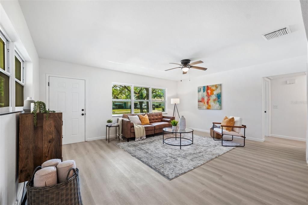 待售: $549,000 (3 贝兹, 2 浴室, 1924 平方英尺)