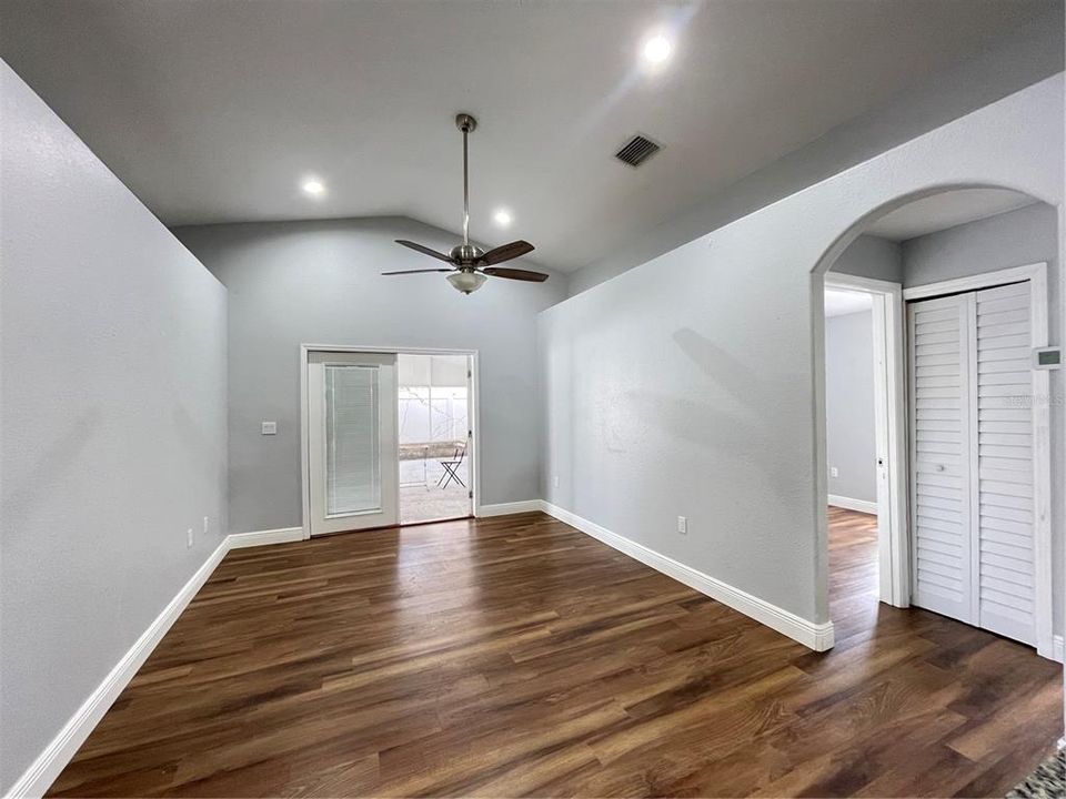 For Rent: $2,800 (3 beds, 2 baths, 1835 Square Feet)