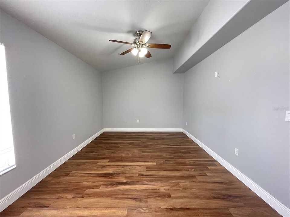 For Rent: $2,800 (3 beds, 2 baths, 1835 Square Feet)