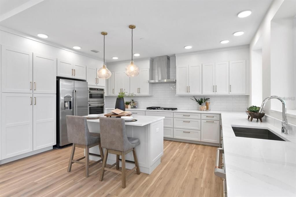 For Sale: $2,050,000 (3 beds, 3 baths, 3323 Square Feet)