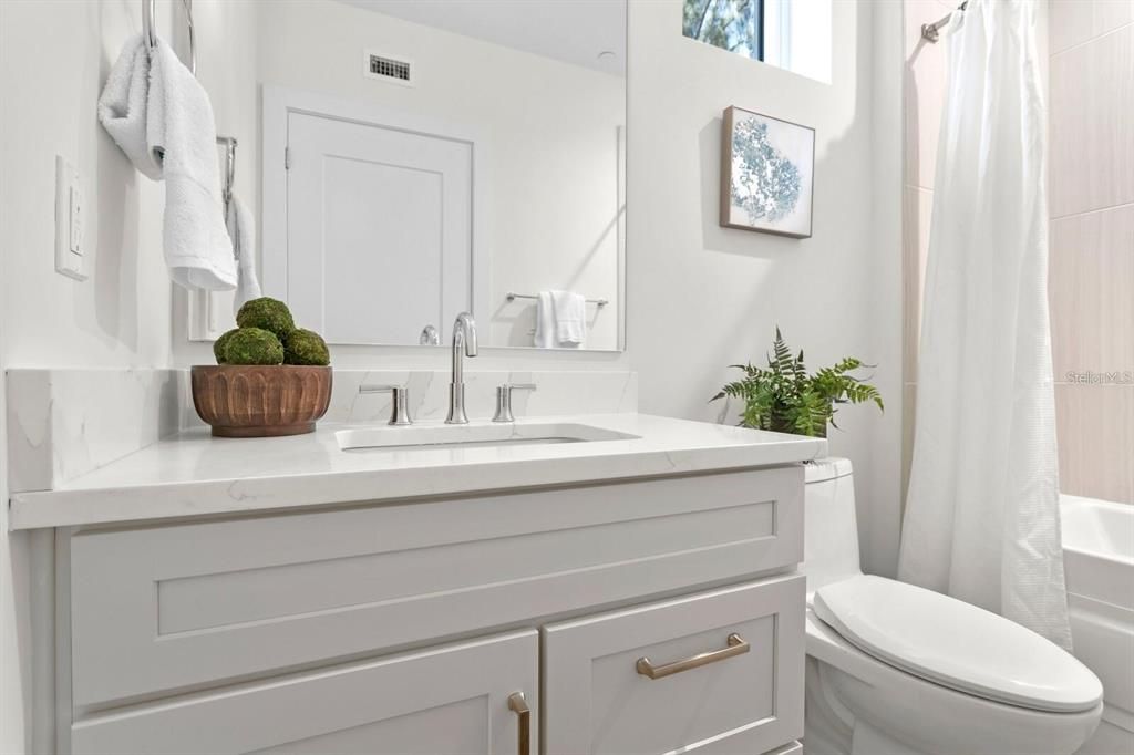 For Sale: $2,050,000 (3 beds, 3 baths, 3323 Square Feet)