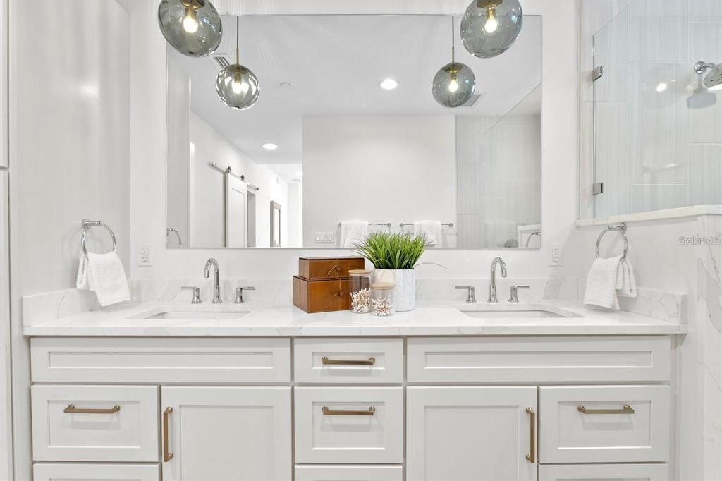 For Sale: $2,050,000 (3 beds, 3 baths, 3323 Square Feet)