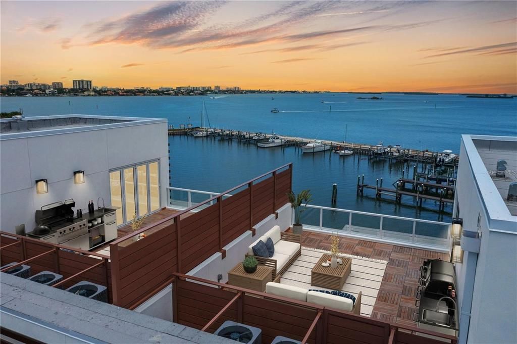 For Sale: $2,050,000 (3 beds, 3 baths, 3323 Square Feet)