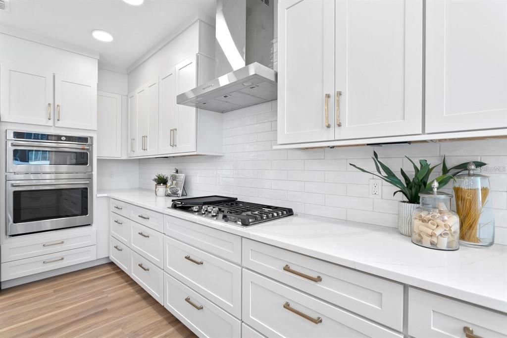 For Sale: $2,050,000 (3 beds, 3 baths, 3323 Square Feet)