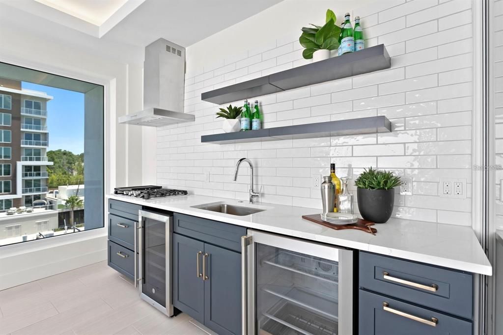 For Sale: $2,050,000 (3 beds, 3 baths, 3323 Square Feet)