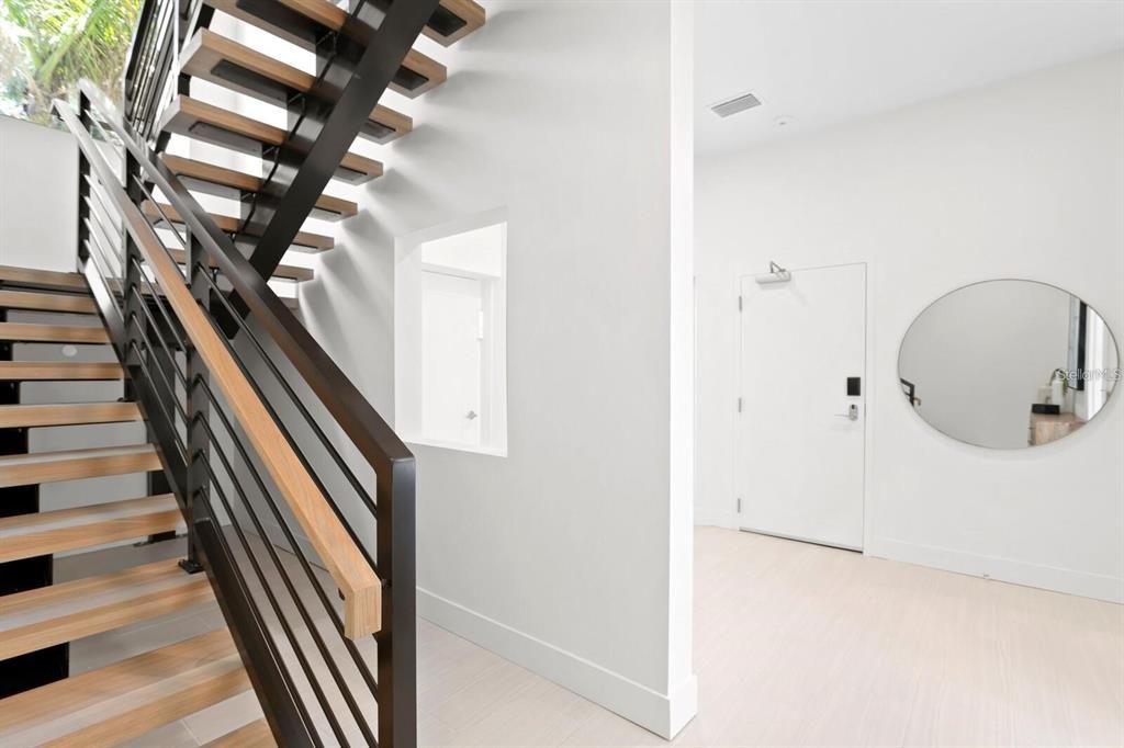 For Sale: $2,050,000 (3 beds, 3 baths, 3323 Square Feet)