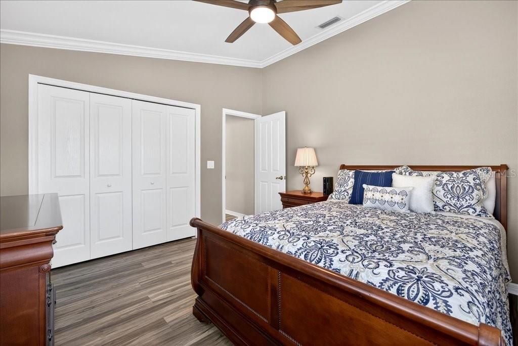 For Sale: $519,000 (3 beds, 2 baths, 2305 Square Feet)