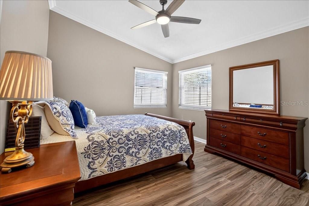 For Sale: $519,000 (3 beds, 2 baths, 2305 Square Feet)