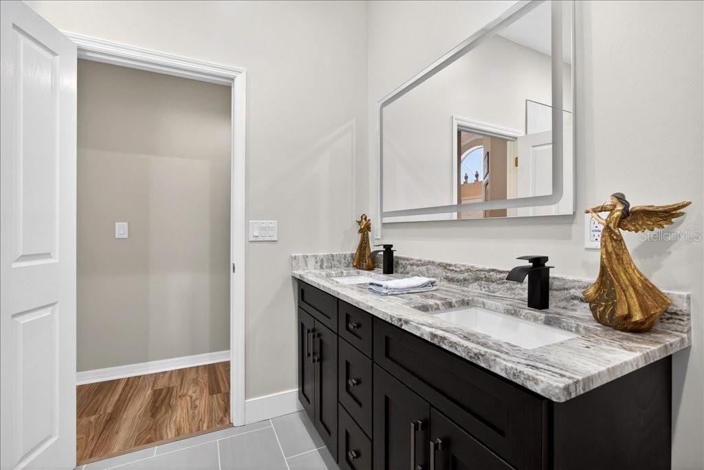 For Sale: $519,000 (3 beds, 2 baths, 2305 Square Feet)