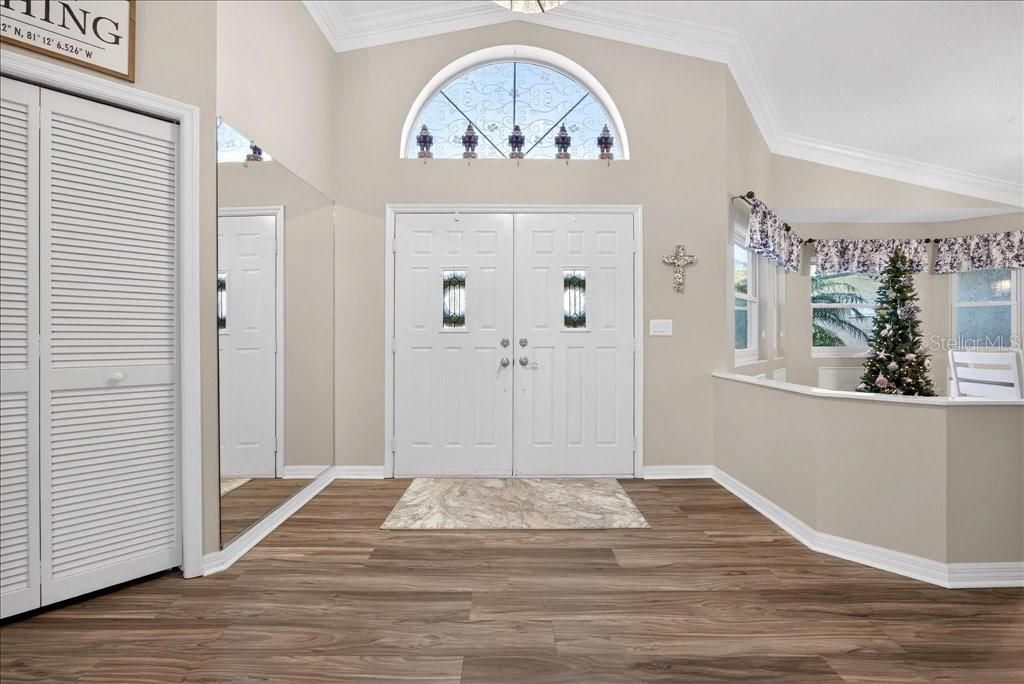 For Sale: $519,000 (3 beds, 2 baths, 2305 Square Feet)