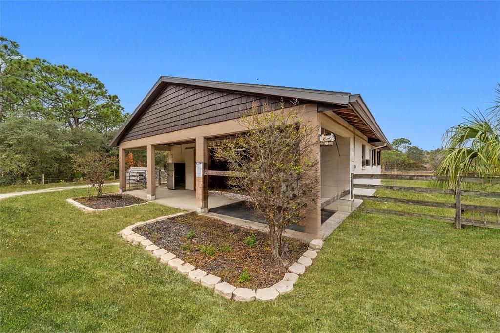 For Sale: $649,900 (3 beds, 2 baths, 1616 Square Feet)