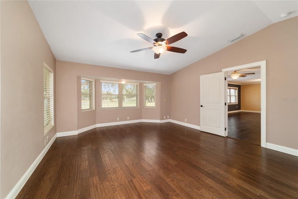 For Sale: $649,900 (3 beds, 2 baths, 1616 Square Feet)