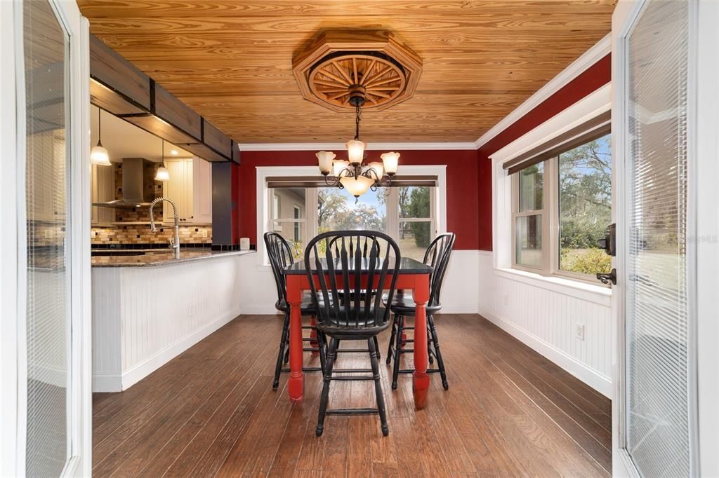 For Sale: $649,900 (3 beds, 2 baths, 1616 Square Feet)