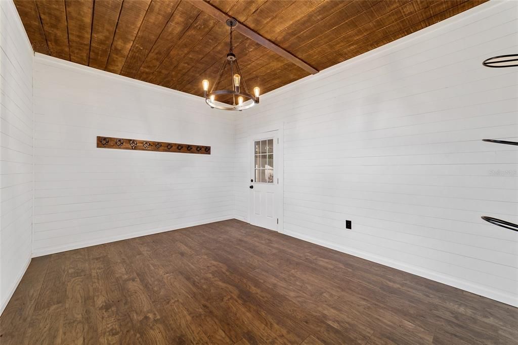 For Sale: $649,900 (3 beds, 2 baths, 1616 Square Feet)