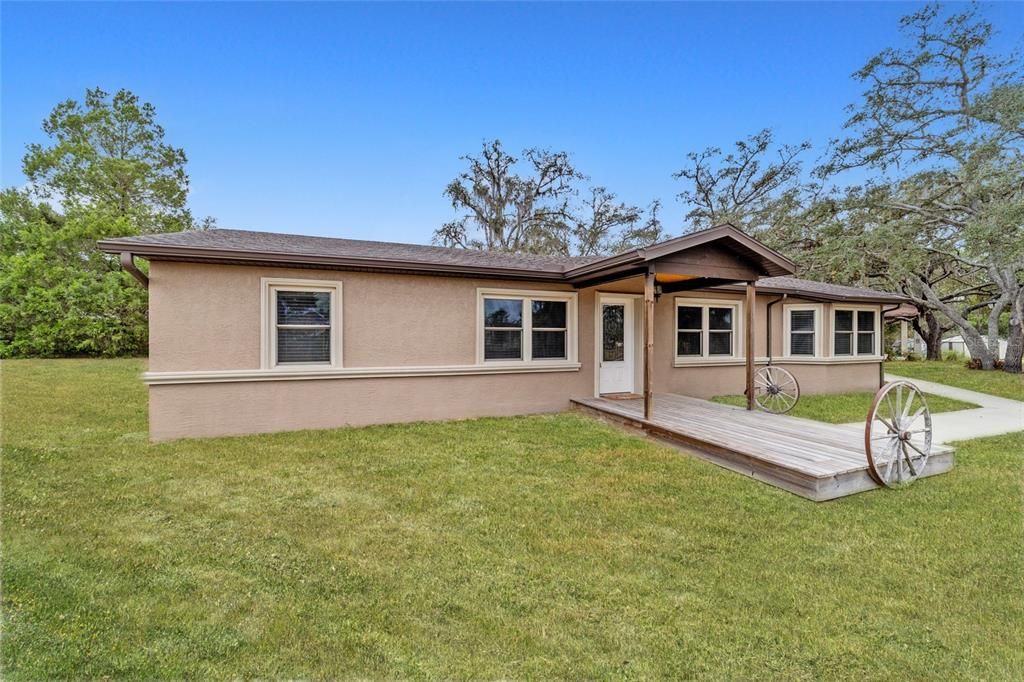 For Sale: $649,900 (3 beds, 2 baths, 1616 Square Feet)