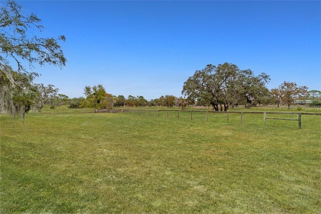 For Sale: $649,900 (3 beds, 2 baths, 1616 Square Feet)