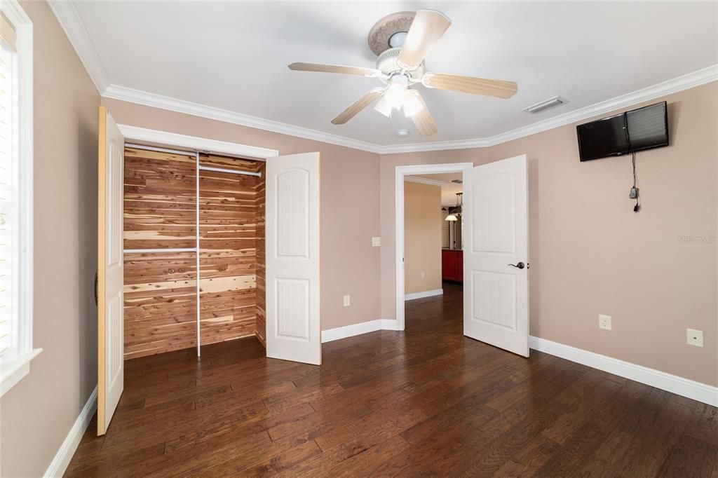 For Sale: $649,900 (3 beds, 2 baths, 1616 Square Feet)