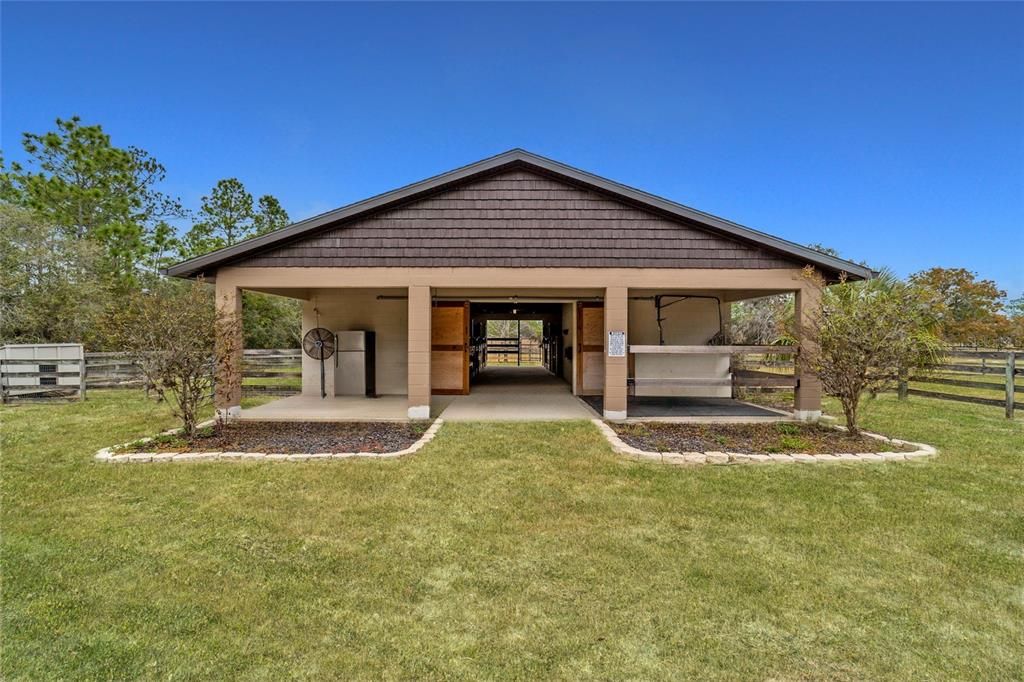 For Sale: $649,900 (3 beds, 2 baths, 1616 Square Feet)