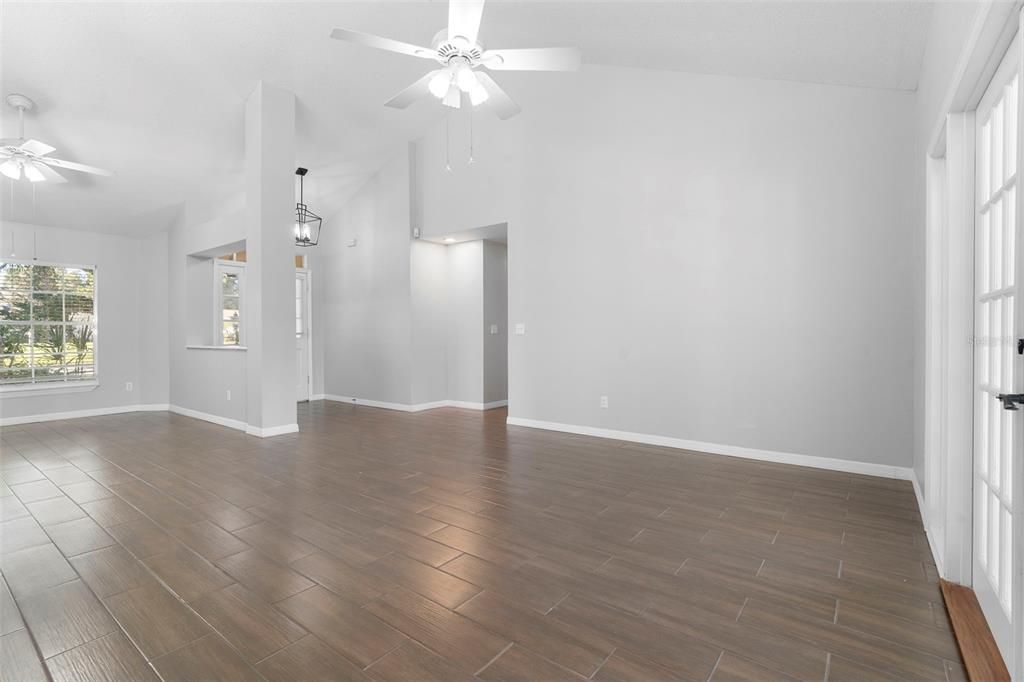 На продажу: $525,000 (3 спален, 2 ванн, 2140 Квадратных фут)