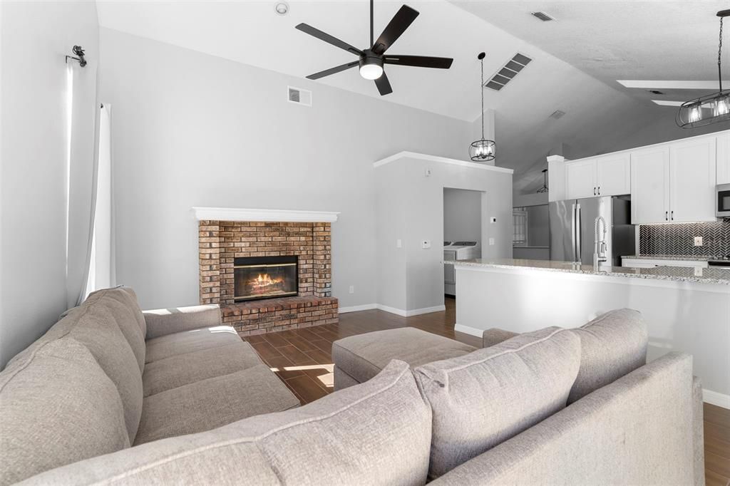 На продажу: $525,000 (3 спален, 2 ванн, 2140 Квадратных фут)