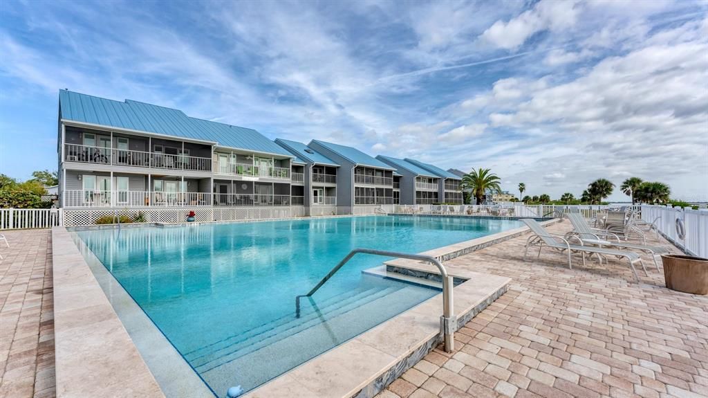 待售: $169,900 (1 贝兹, 1 浴室, 616 平方英尺)