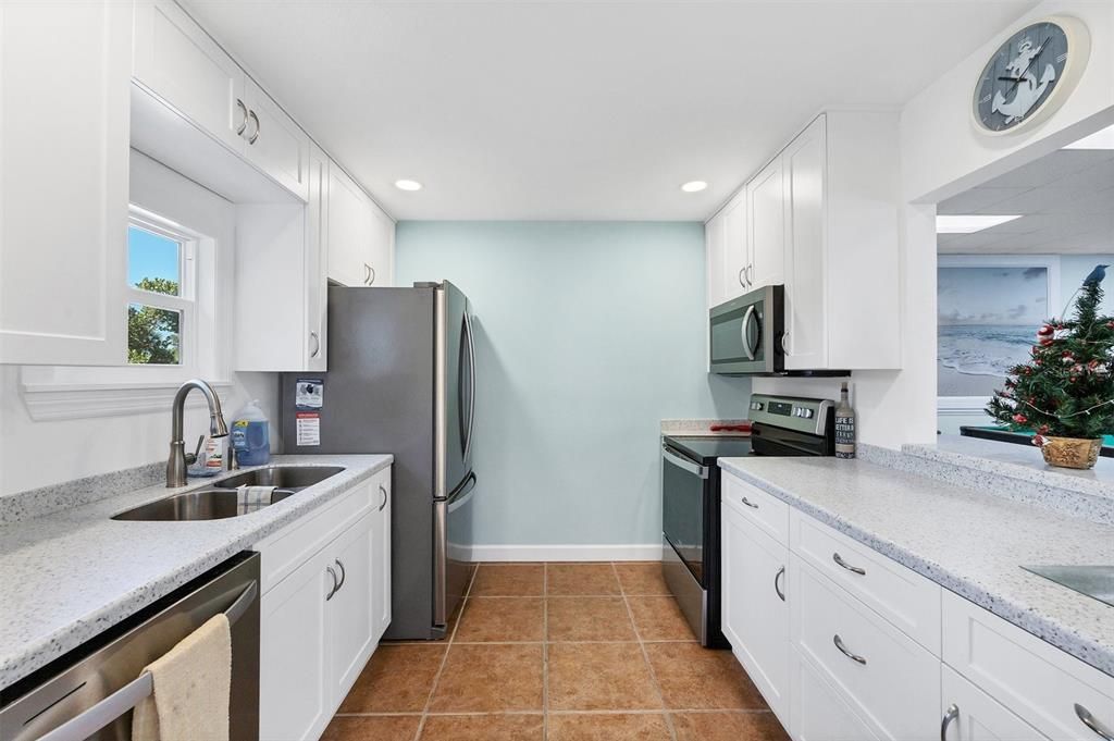 待售: $169,900 (1 贝兹, 1 浴室, 616 平方英尺)