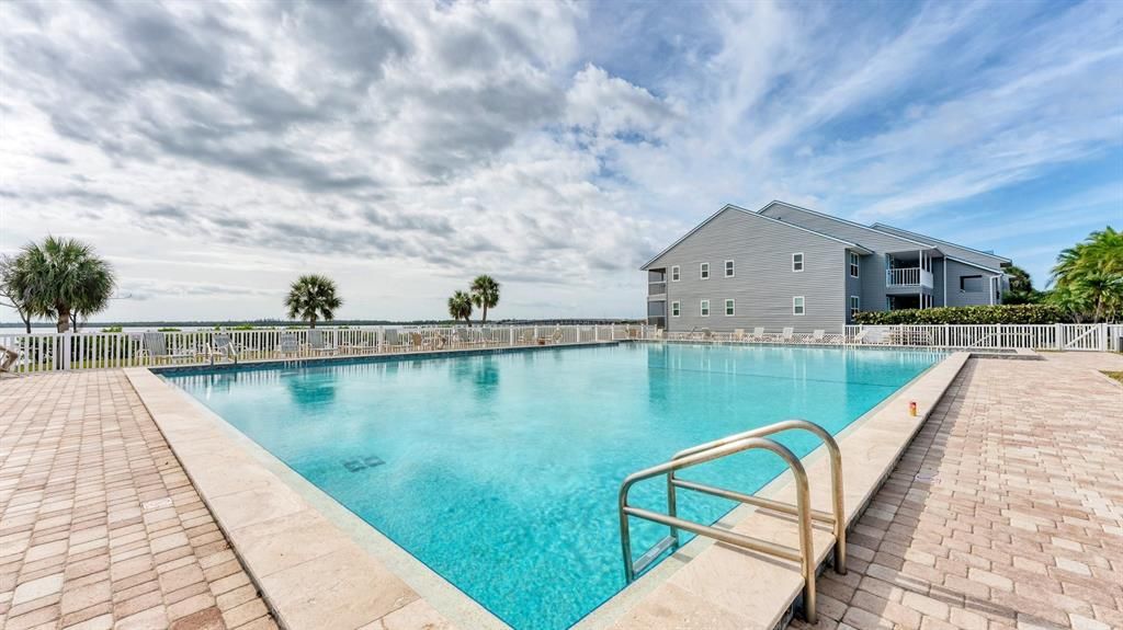 待售: $169,900 (1 贝兹, 1 浴室, 616 平方英尺)