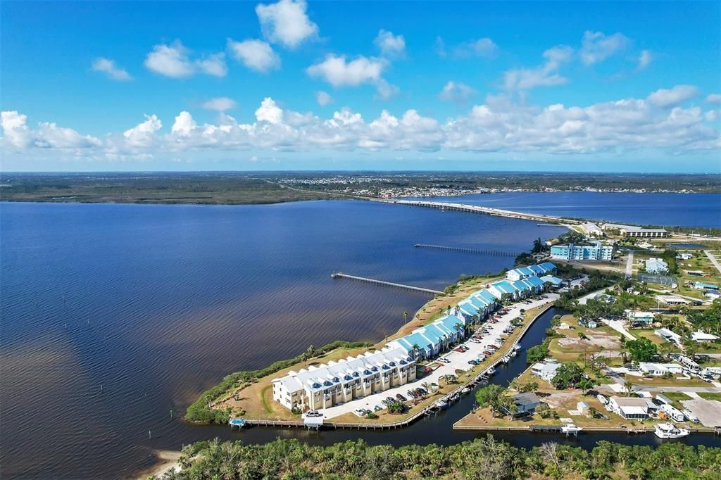 待售: $169,900 (1 贝兹, 1 浴室, 616 平方英尺)