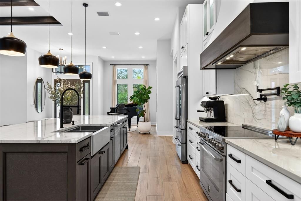 На продажу: $944,800 (3 спален, 2 ванн, 2207 Квадратных фут)