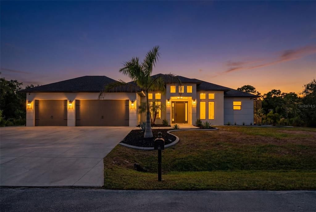 На продажу: $944,800 (3 спален, 2 ванн, 2207 Квадратных фут)