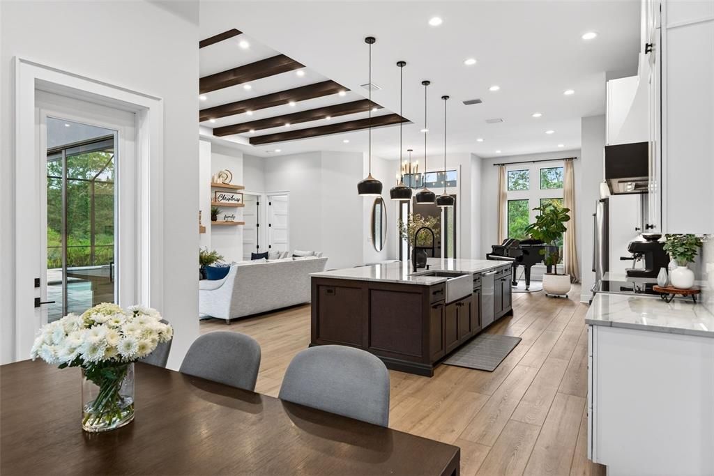 На продажу: $944,800 (3 спален, 2 ванн, 2207 Квадратных фут)