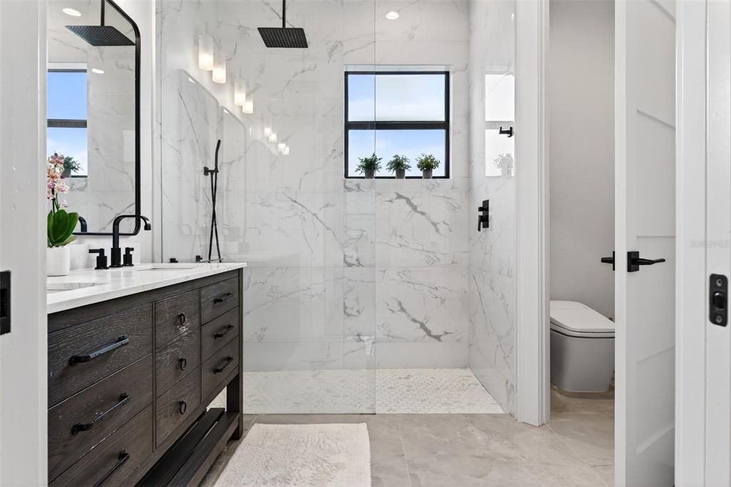 На продажу: $944,800 (3 спален, 2 ванн, 2207 Квадратных фут)