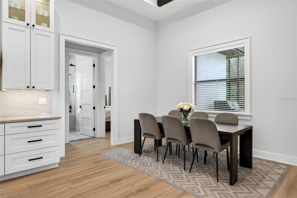 На продажу: $944,800 (3 спален, 2 ванн, 2207 Квадратных фут)