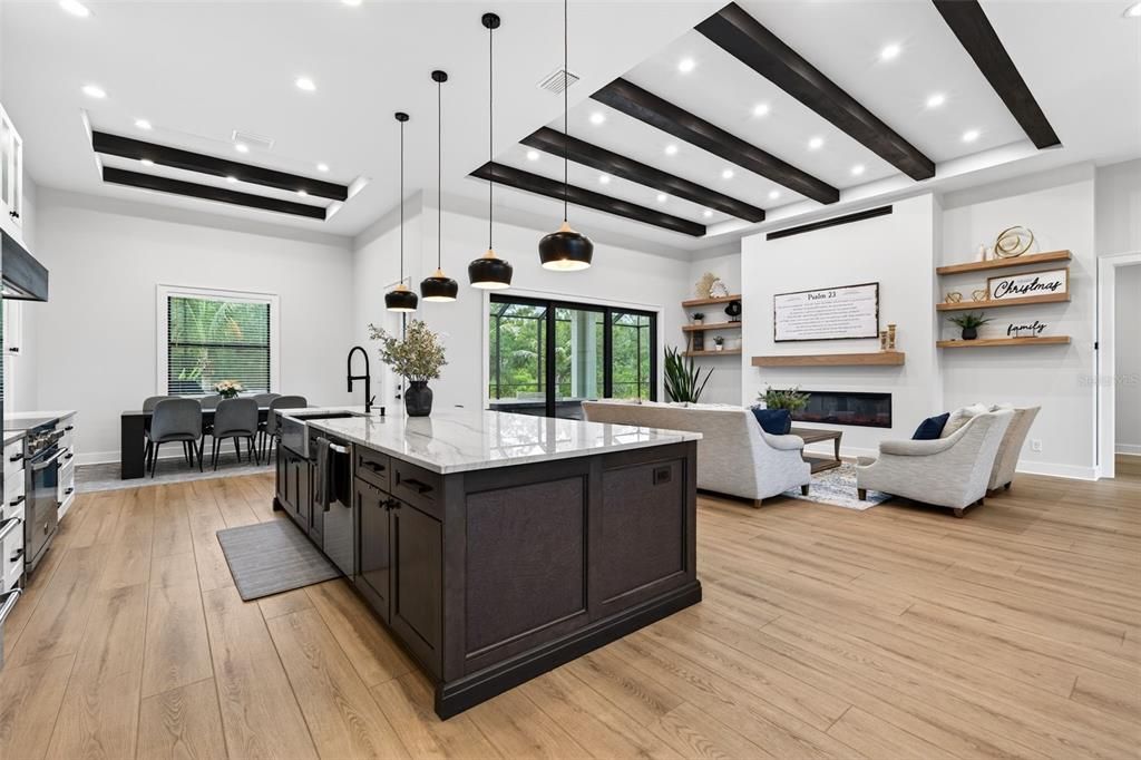 На продажу: $944,800 (3 спален, 2 ванн, 2207 Квадратных фут)