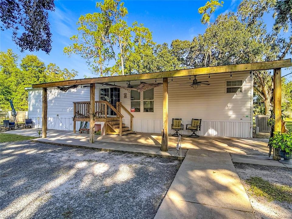 For Sale: $375,000 (3 beds, 2 baths, 1568 Square Feet)