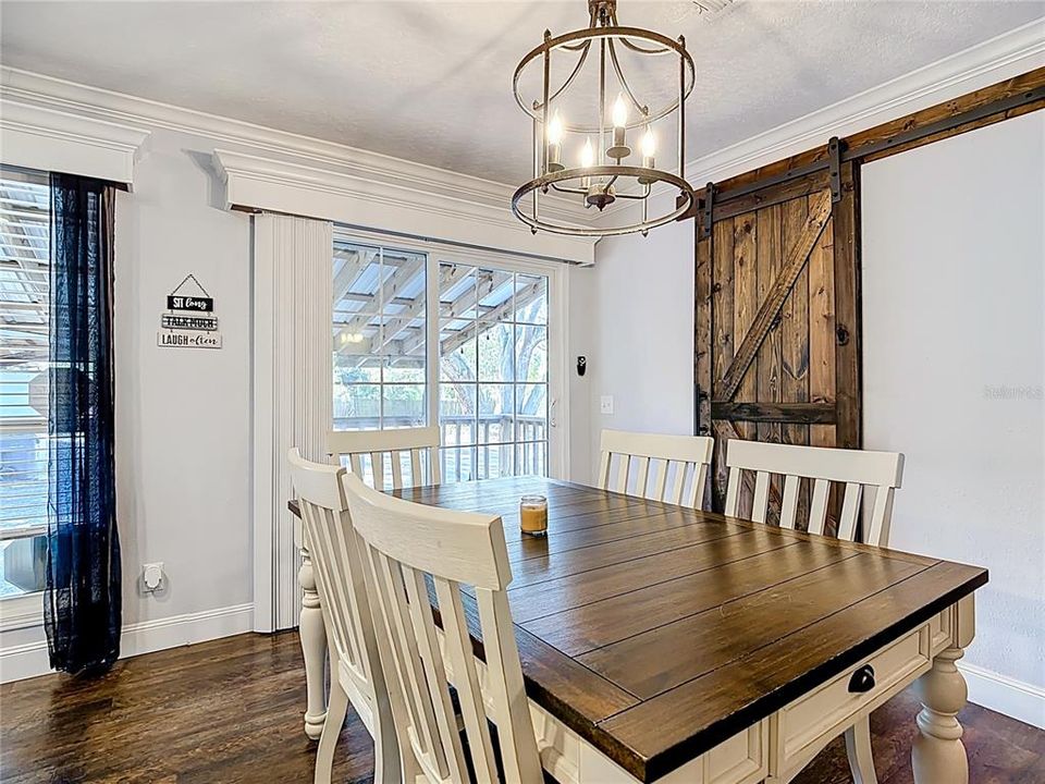 For Sale: $375,000 (3 beds, 2 baths, 1568 Square Feet)