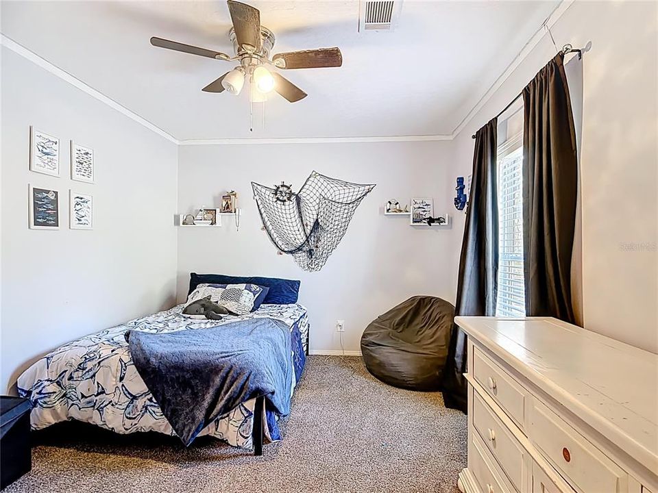 For Sale: $375,000 (3 beds, 2 baths, 1568 Square Feet)