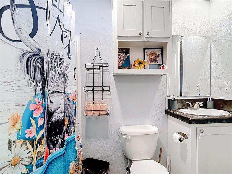 For Sale: $375,000 (3 beds, 2 baths, 1568 Square Feet)