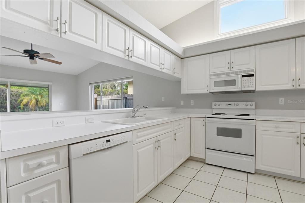 En Venta: $445,000 (3 camas, 2 baños, 1785 Pies cuadrados)